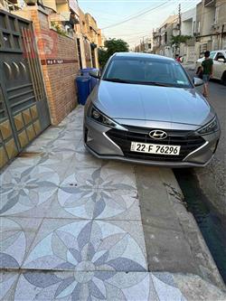 هیوندای ئەلەنترا